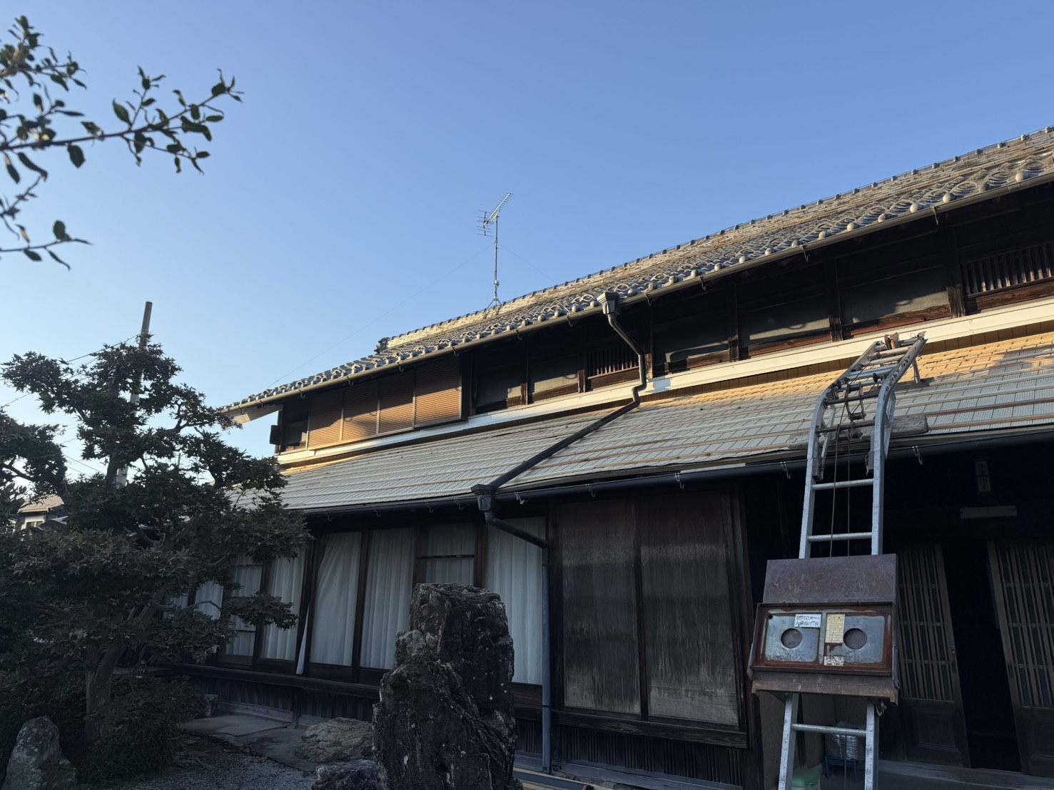 施工中